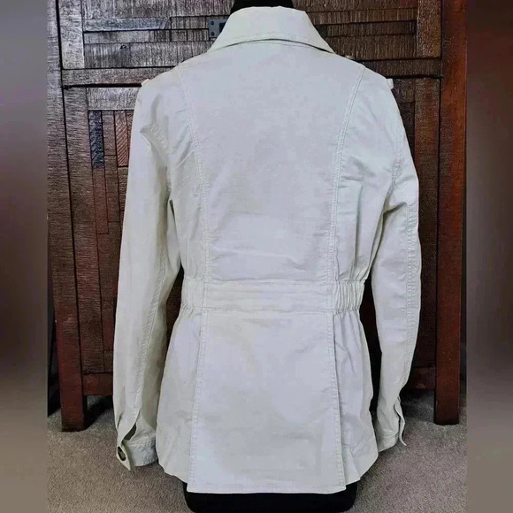 Cabi Kenya Jacket Women's Size Medium  Bone/Cream Coloured Utility Jacket - Picture 3 of 16